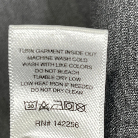 FIGS Technical Collection Casma 3-Pocket Scrub Top GPT Grey XS - Picture 7 of 8